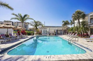Salt Water Suites - St Pete Beach - 4