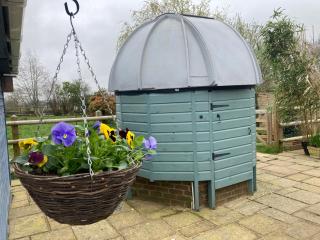 Moon Pod - Westfield - 8