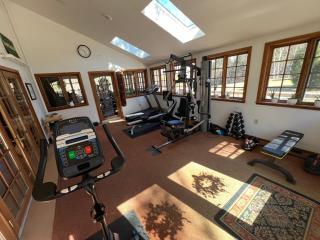 Home On The Connecticut - 2