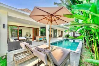 2BR Villa Yuna private pool & bathub seminyak area - Kerobokan - 2