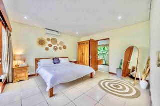 2BR Villa Yuna private pool & bathub seminyak area - 1
