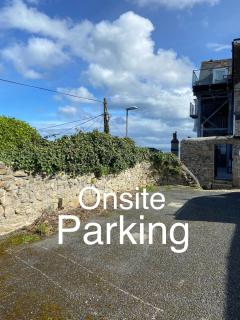 THE STONES a beautifully presented PRIVATE APARTMENT with far reaching VIEWS Over ST IVES HARBOUR and BAY and FREE ONSITE PARKING for LARGER GROUPS book along with our Connecting TWO SISTER APARTMENTS - St Ives - 7