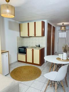 Adoms Rooms - Orfánion - 5