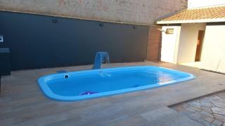 Casa com piscina de 2 dormitórios - 2