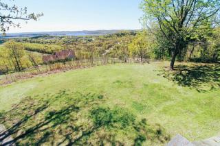 Hummingbird Hideaway - Branson - 1