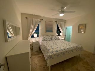 Beach Retreat 2BR in Ocean Park - 1