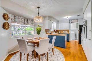 Game Room and Yard Pet-Friendly Round Rock Gem - 7