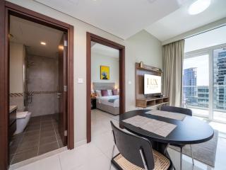 1 Bedroom Business Bay Bliss with a Canal View - Dubai - 7