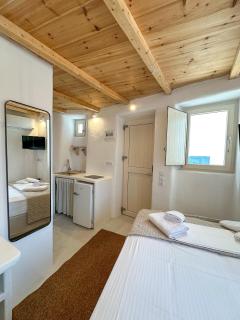 Lythi Kythnos - Kithnos - 2