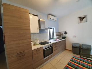 Cosy Close to Seafront A/C & Free W-IFI - St Paul's Bay - 9