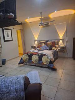 SMAPERS GUESTHOUSE - Brits - 7