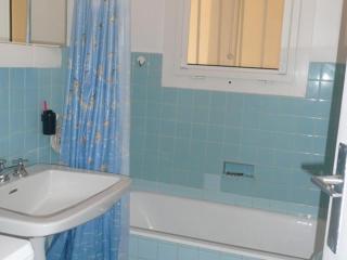 Appartement T3 Centre-Ville: Balcon, Ascenseur, 2 Chambres, Équipé, Capacité 6 Personnes - FR-1-100-217 - Cavalaire-sur-Mer - 5