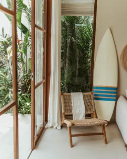 Serene Pool & Skylight Bathtub in Canggu, 5mins walk to the Beach - Canggu - 8