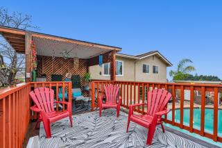 Colorful and Cozy Haven with Heated Pool - Rodeo - 8