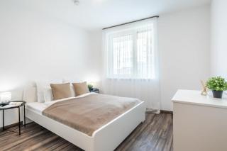 Balcony - Easy Parking - Comfy Home - Budapest - 8