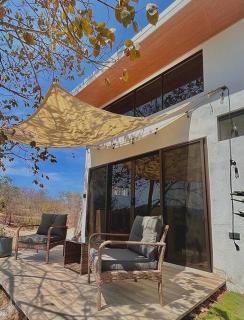 Cozy Cottage Hilltop near Conchal - Casa Vala - 0