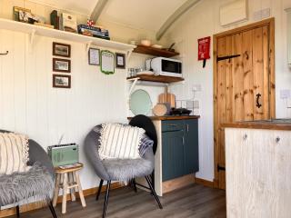 Archie the shepherd’s hut - 6