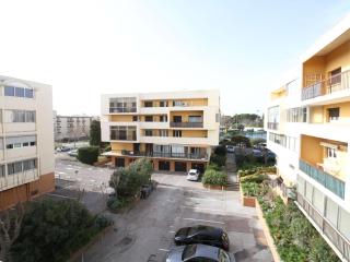 Studio lumineux avec balcon exposé sud, tout équipé et classé 2 étoiles. - FR-1-553-139 - 1