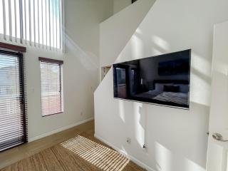 *WEHO/Beverly Hills* Luxury 2BD/2.5BA + Balconies - Los Angeles - 8