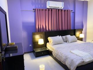Furnished luxury Vacation Apartment in DHA Phase 8 - Karatschi - 2