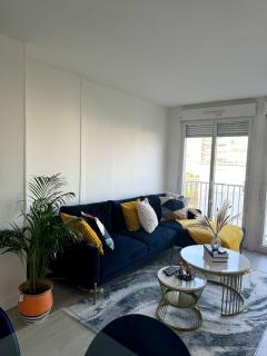 Chambre privée ds Appartement Design et Confort refait à neuf PROCHE de PARIS, la DEFENSE et VERSAILLES - 8