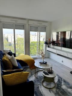 Chambre privée ds Appartement Design et Confort refait à neuf PROCHE de PARIS, la DEFENSE et VERSAILLES - 4