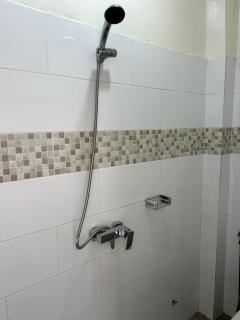 Chambre tout confort avec salle de bain intérieure privée - Clim & breakfast - Saint-Louis - 4