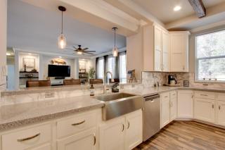 The Hub La Pine Vacation Rental - Dog Friendly! - La Pine - 1