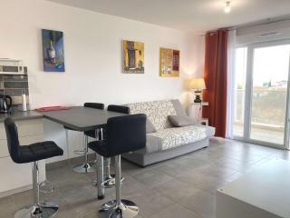 Appartement T2 avec balcon, parking privé, wifi - Balaruc-les-Bains - FR-1-553-204 - 0