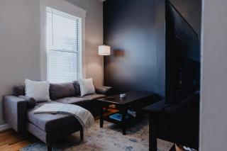 Chic 1BR Balcony & Laundry Soulard - Soulard - 4