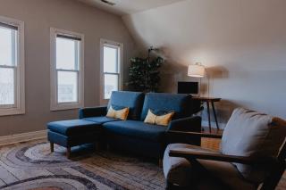 Modern 1BR-1BA Walk to SSM SLU Hospital Grand - Tower Grove - 2