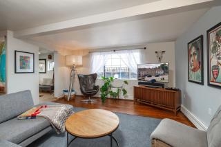 Casa Del Mar- King Bed - Patio -Railyard - 3BR - Santa Fe - 2