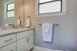 Luxe Beach Home! Perfect for the Whole Family - Naples - 7