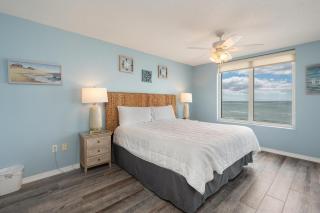 IP#614-2Bed/2 Bath Beachfront -Remodeled Retreat! - Fort Walton Beach - 8