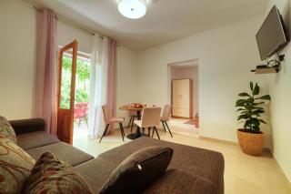 Ardura shimmering on the sea - 3