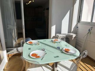 Appartement Climatisé avec Piscine, Terrasse et Parking à 200m de la Plage - Le Grau-du-Roi - FR-1-250-258 - 4