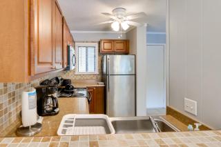 Beachy Getaway with Balcony on Hilton Head Island! - 4