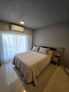 Maipú y Avenida Pellegrini con Parking privado opcional - Rosario - 6