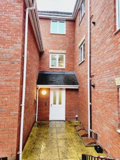 Spacious Ground floor 2 bedroom 2 Bathroom Flat in Hatfield near Hertfordshire University Private Car Park Sleeps 5-6 - Hatfield - 3