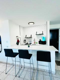 Condado Oasis on Ashford ave: OceanView and Pool - 7
