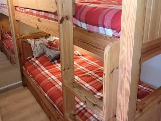 Appartement T3 rénové, centre Les Gets, proche pistes, 6 pers, balcon, parking, équipements complets - FR-1-598-30 - 3