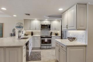 Edgewater 409 - Gulf Views! Beach & Pool Access! - Destin - 6