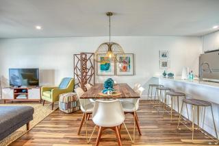 Gulf Views! Only 30 Seconds to the beach Modern Amenities Meets Vintage Charm - Inlet Beach - 8
