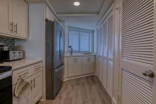 Completely Remodeled Gulf Views! Private Balcony - Destin - 4