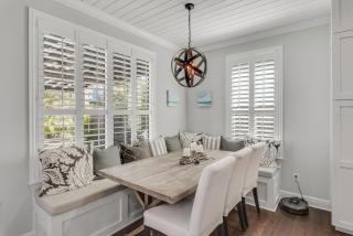 Wood Beach Retreat Perfect 30A Location offering Easy Beach Access & Private Pool - Santa Rosa Beach - 9
