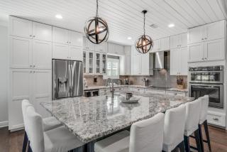 Wood Beach Retreat Perfect 30A Location offering Easy Beach Access & Private Pool - Santa Rosa Beach - 7