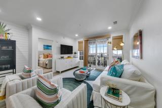 Newly Renovated Professionally Decorated Gulf Views! Pool & Beach Access - Rosemary Beach - 0