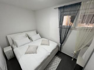 Apartments with a swimming pool Pag - 22607 - Pag - 2