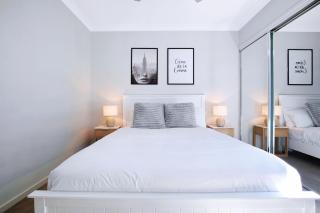 'The Provincia' A Contemporary Inner-City Abode - 9