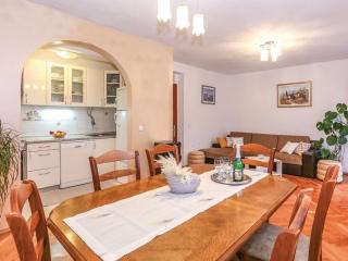 Apartments with swimming pool Vojnic Sinjski, Zagora - 22835 - 5